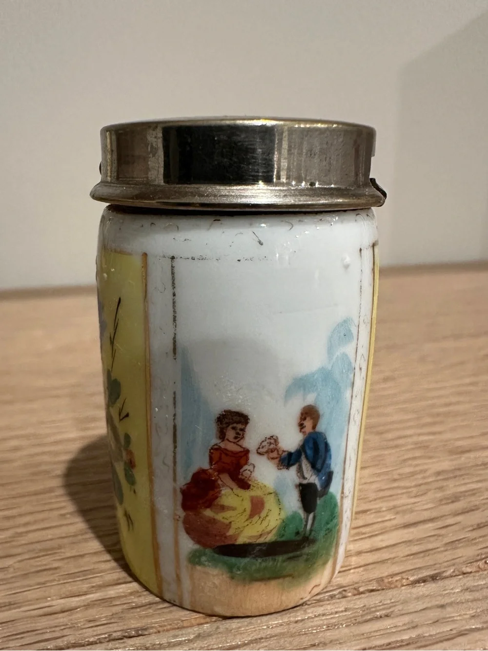 N/A charming porcelain